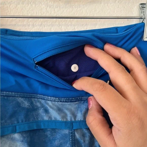 Lululemon Athletica Blue Cloudy Women's Athletic Shorts - Picture 4 of 4